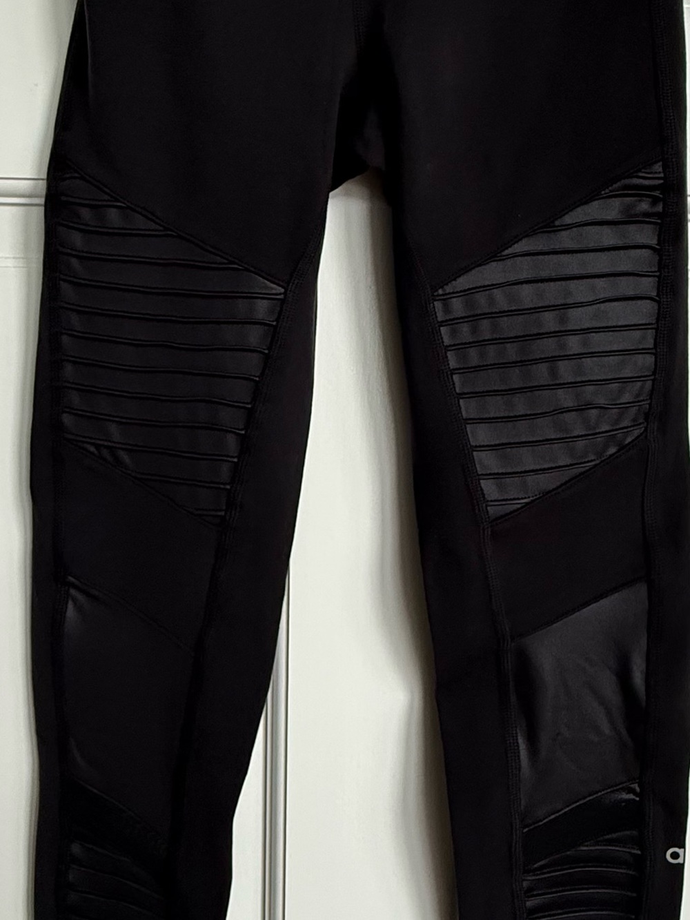 ALO Yoga Black Moto-Panel Leggings
